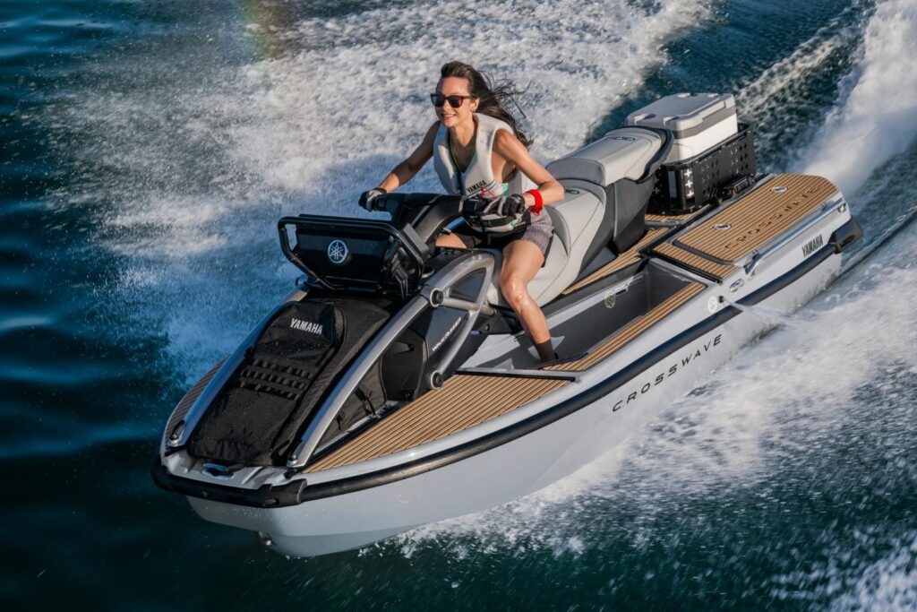 2027 Yamaha Waverunner Crosswave
